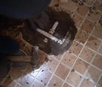 略阳卫生间漏水维修公司为您分享下卫生间渗水如何处理及注意事项